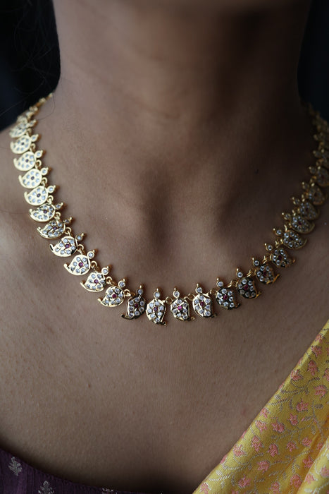 Heritage gold plated ruby white stone mango short necklace H8911