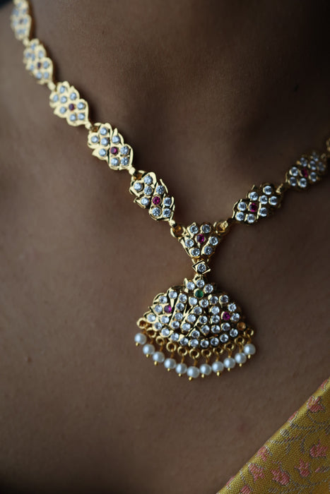 Antique gold white stone choker necklace and earrings CCB239