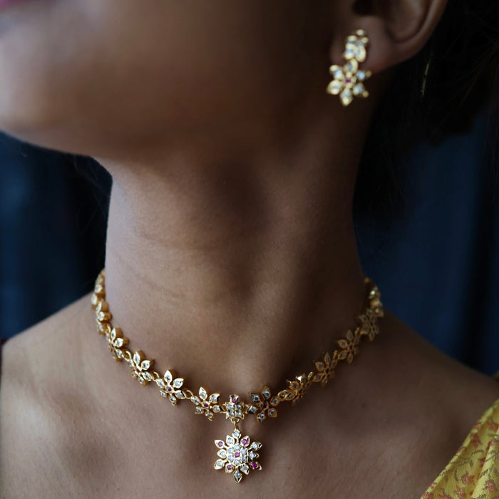 Heritage gold plated short necklace H1234