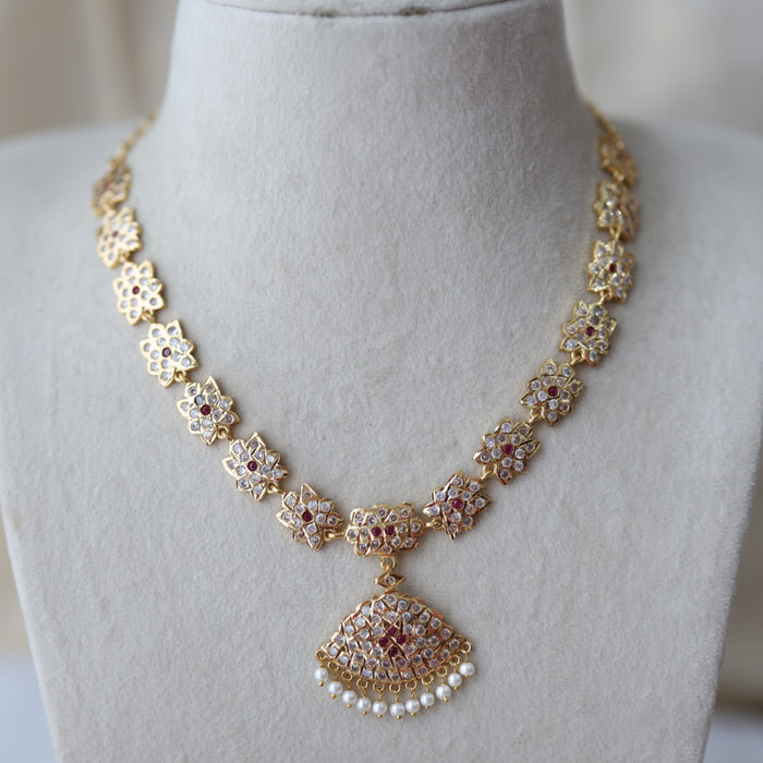 Heritage gold plated ruby white stone short necklace H6078