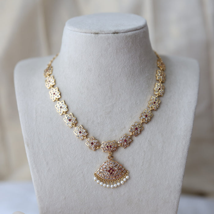 Heritage gold plated ruby white stone short necklace H6078