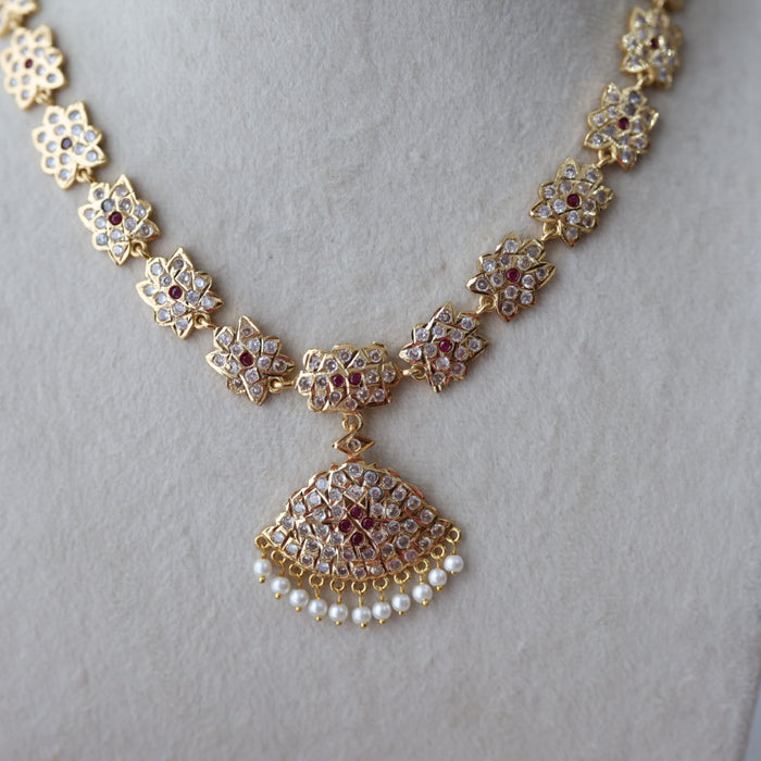 Heritage gold plated ruby white stone short necklace H6078