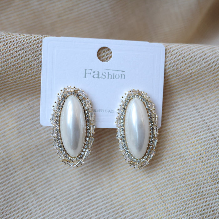 Heritage white stone studd earrings HS452