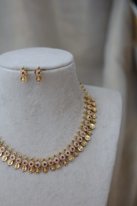 Heritage gold plated coin multi stone short necklace H73974