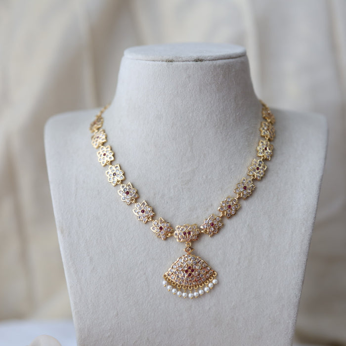 Heritage gold plated ruby white stone short necklace H6078