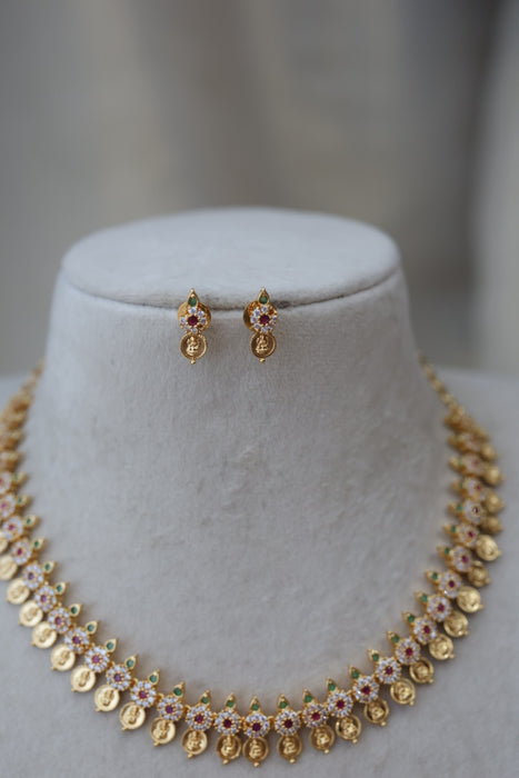 Heritage gold plated coin multi stone short necklace H73974