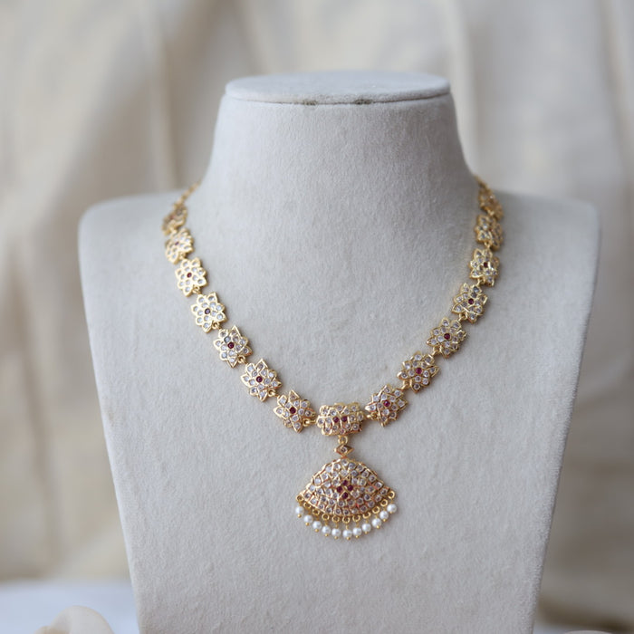 Heritage gold plated ruby white stone short necklace H6078