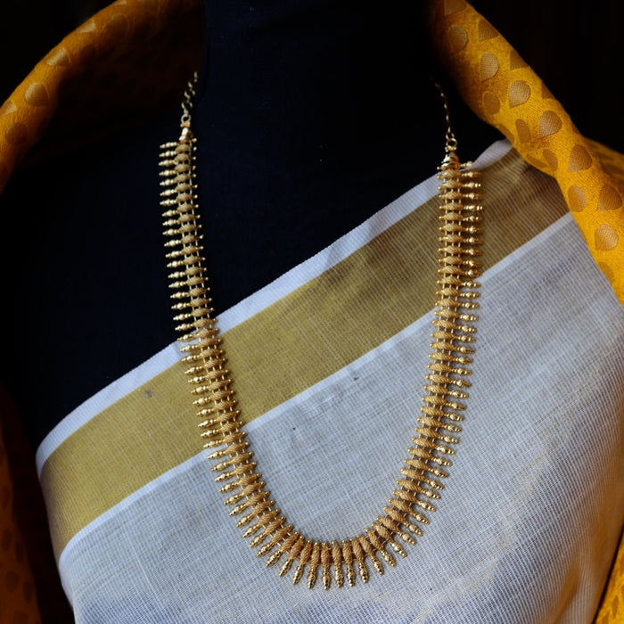 Heritage gold plated long necklace with earrings HL435