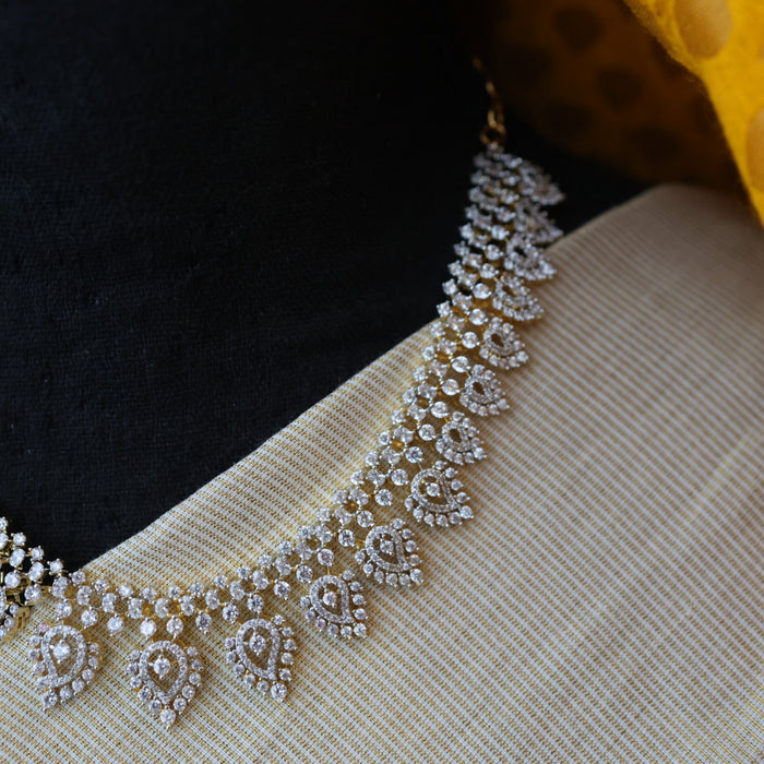 Heritage white stone short necklace with earrings H900