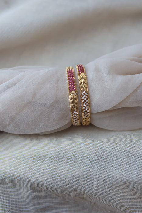 Heritage gold plated white stone bangle HB6963