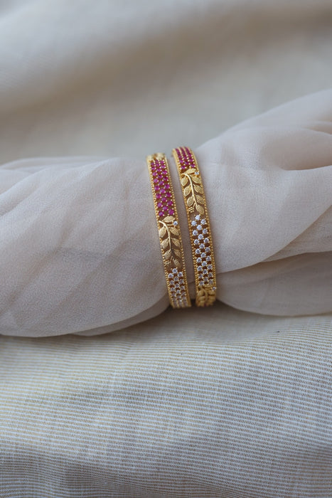 Heritage gold plated white stone bangle HB6963