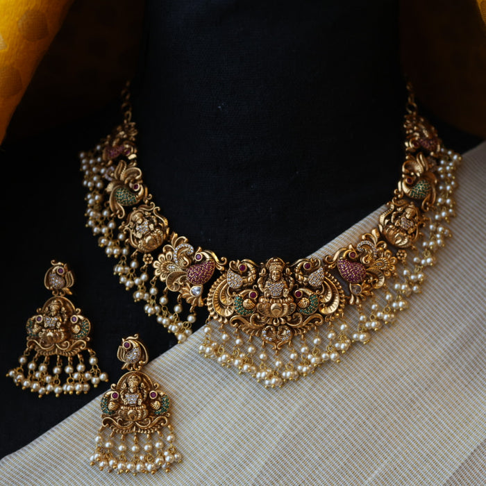 Antique temple design pearl necklace and earrings SS110981
