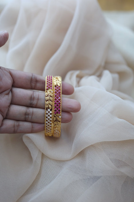 Heritage gold plated white stone bangle HB6963