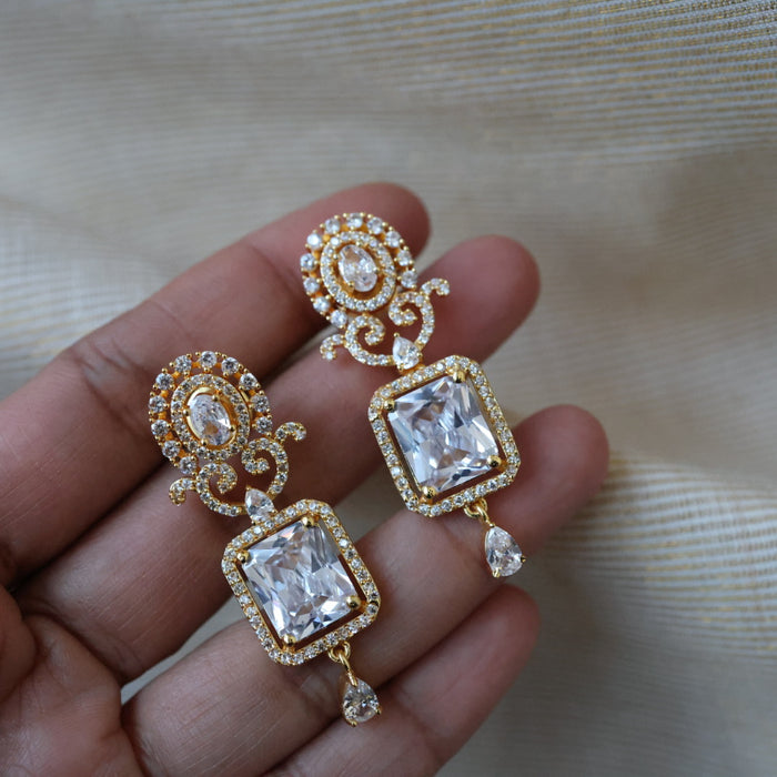 Heritage white stone studd earrings HS201