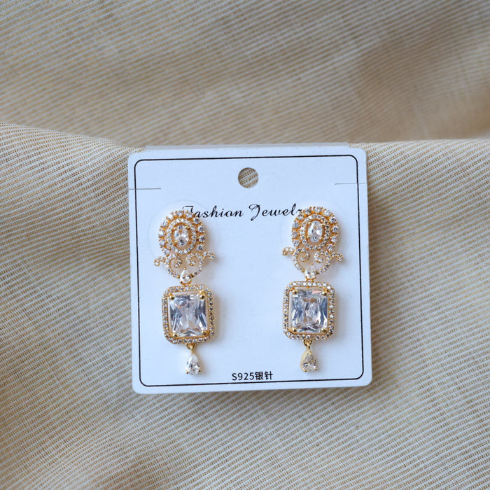 Heritage white stone studd earrings HS201