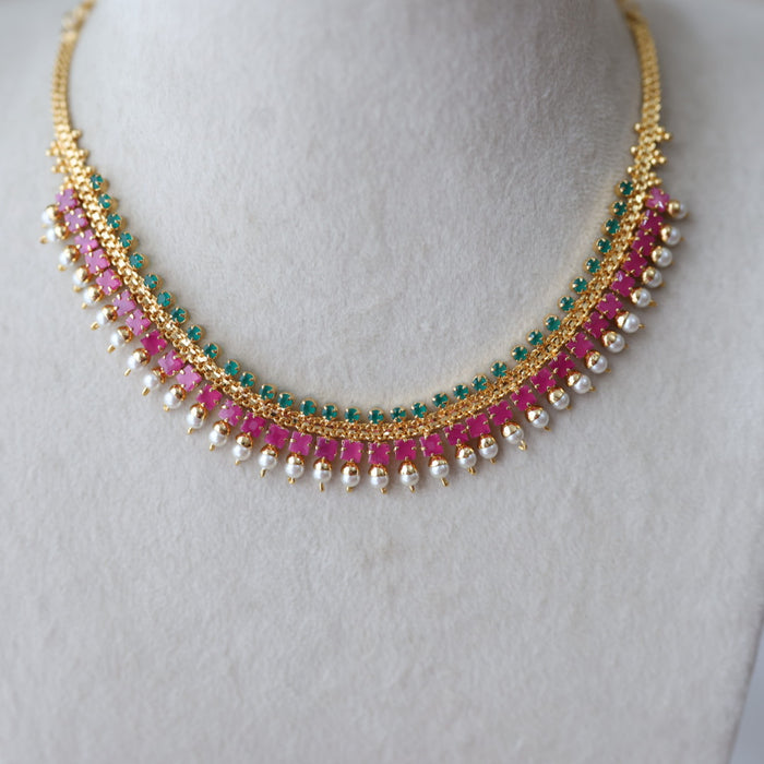 Heritage gold plated ruby green stone short necklace H622