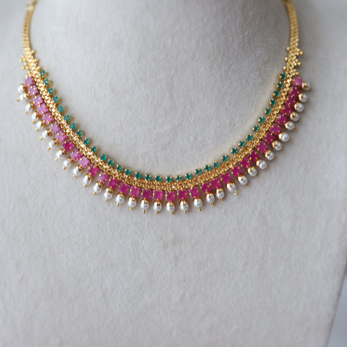 Heritage gold plated ruby green stone short necklace H622