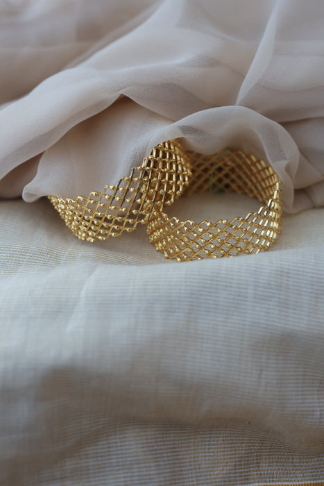 Heritage gold plated white stone bangle HB5677 ( 1 bangle)