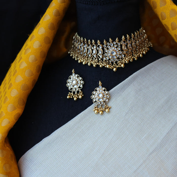 Antique white stone choker necklace and earrings CCB20986