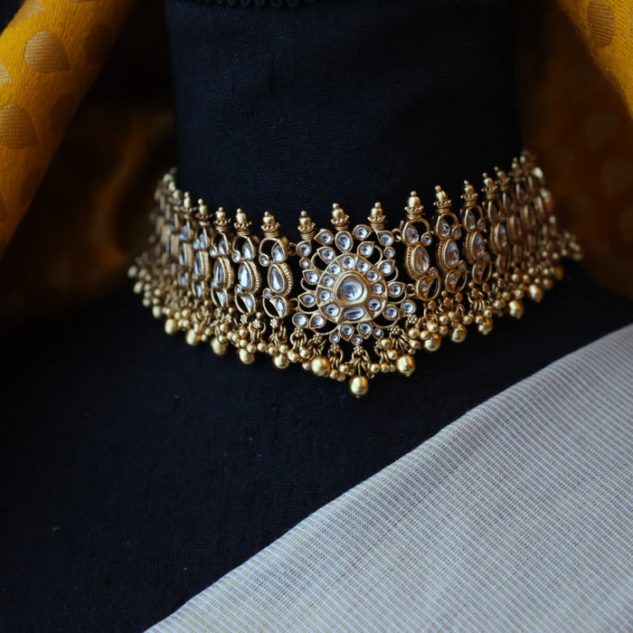 Antique white stone choker necklace and earrings CCB20986