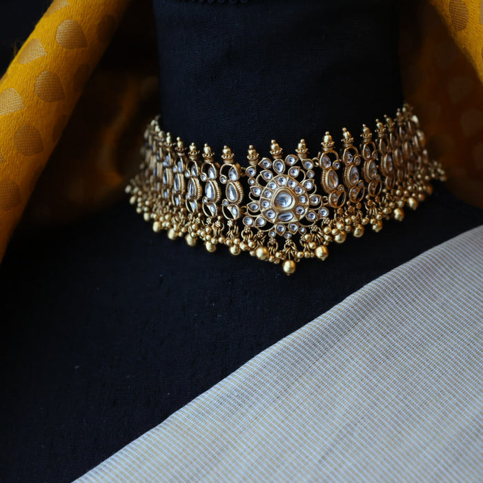 Antique white stone choker necklace and earrings CCB20986