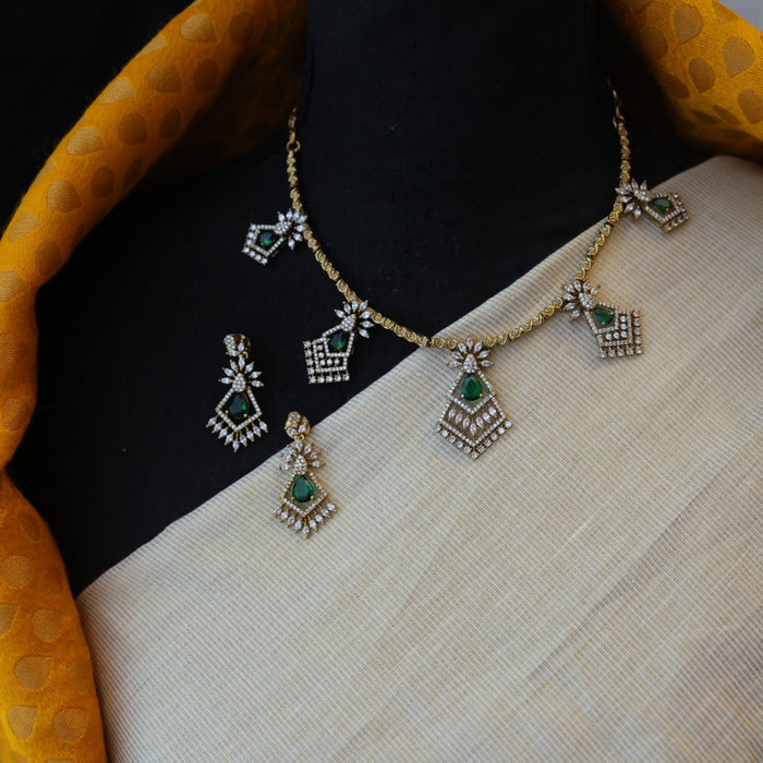 Antique designer short necklace with earrings SS11081
