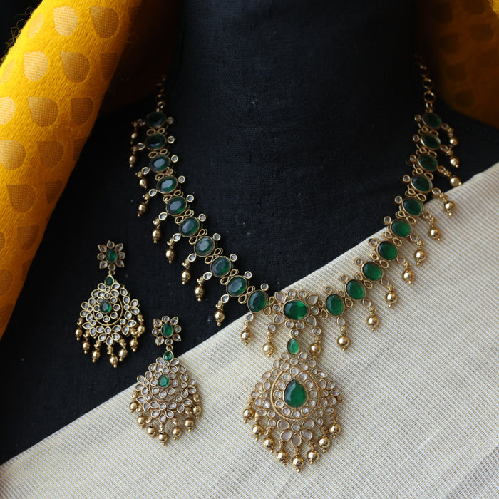 Antique green stone short necklace with earrings SS11626