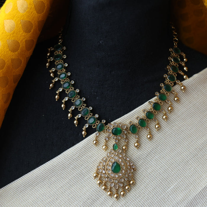 Antique green stone short necklace with earrings SS11626