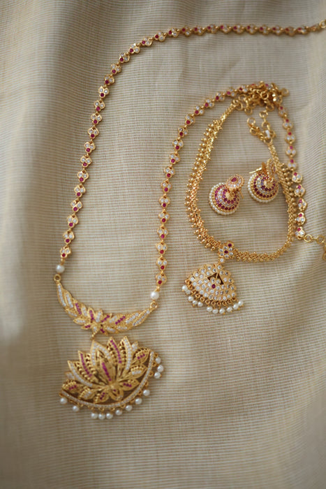 Heritage gold plated gold padakam necklace set with earrings HPS2009