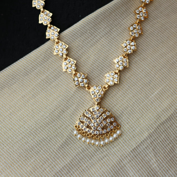 Heritage gold plated white stone short necklace H8905