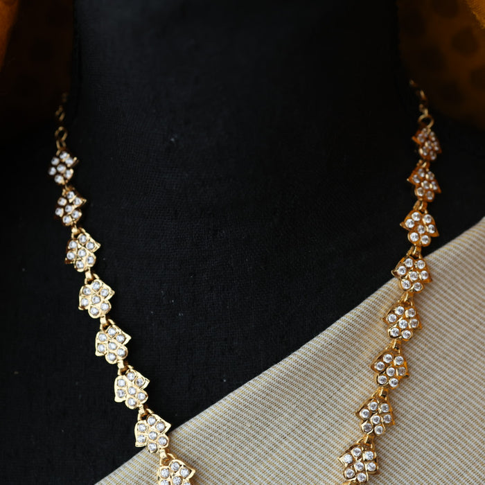 Heritage gold plated white stone short necklace H8905