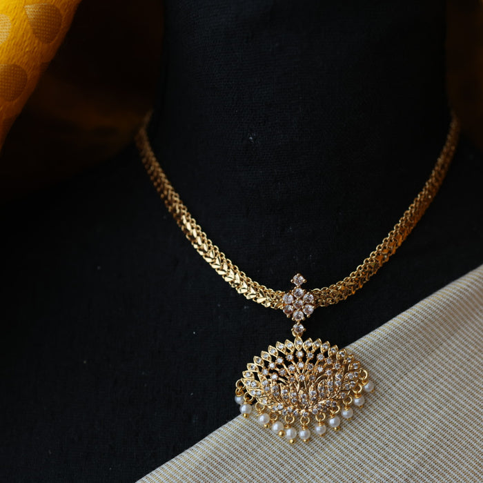 Heritage gold plated white stone short necklace H8903
