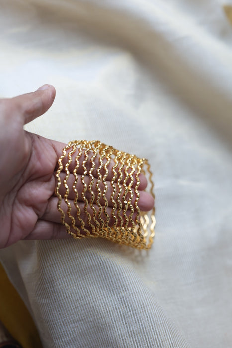 Heritage gold plated white stone bangle HB1344