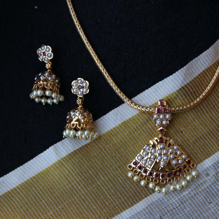 Heritage gold plated short necklace with earrings H1257