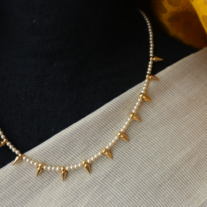 Heritage pearl gold plated chain HC1023