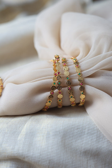 Heritage gold plated white stone bangle HB35566