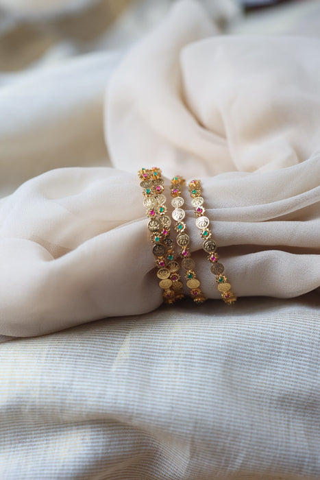Heritage gold plated white stone bangle HB35566