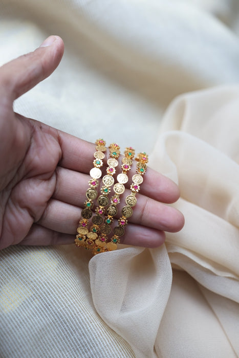 Heritage gold plated white stone bangle HB35566