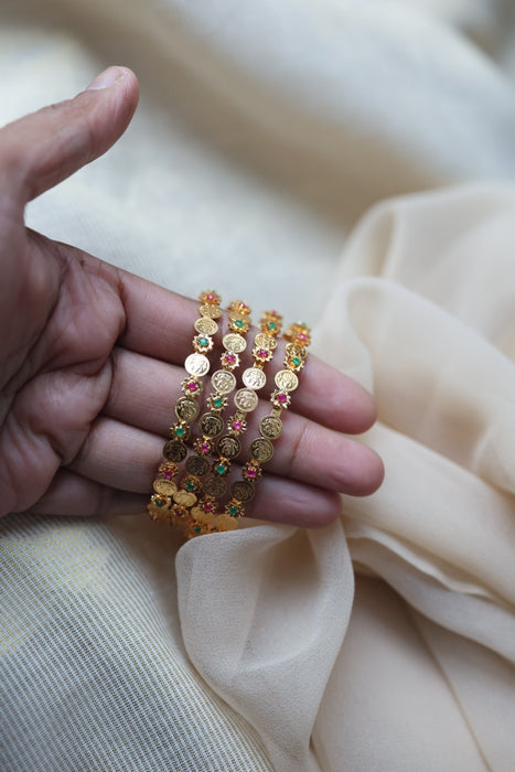 Heritage gold plated white stone bangle HB35566