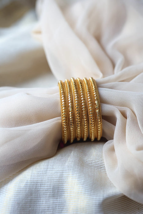 Heritage gold plated white stone bangle HB2344