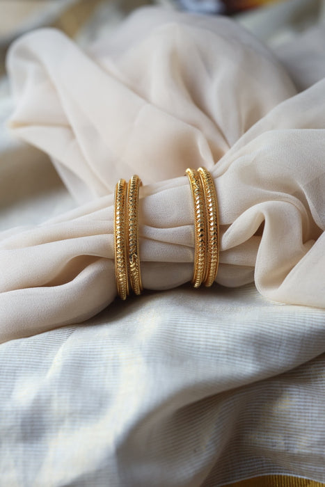 Heritage gold plated white stone bangle HB2344