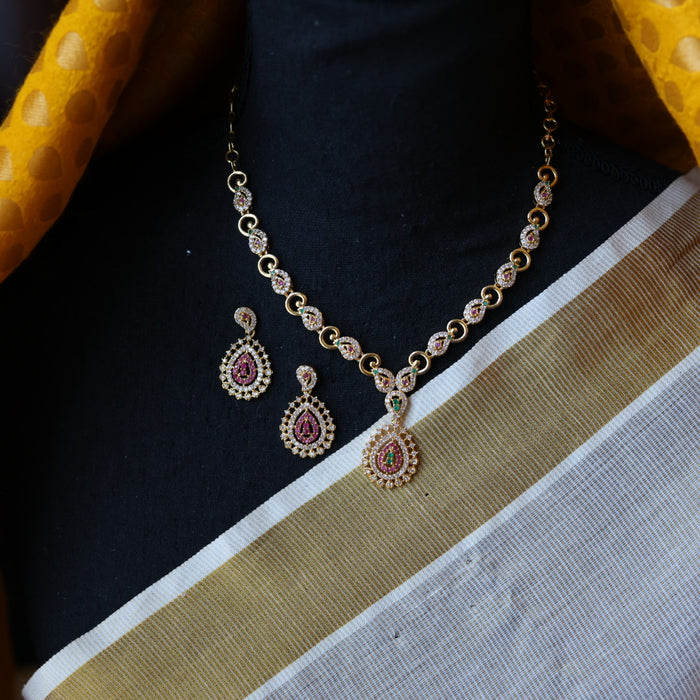Heritage gold plated short necklace with earrings H253