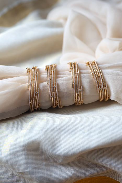 Heritage gold plated white stone bangle HB2446