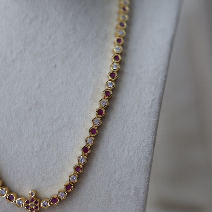 Heritage gold plated ruby white stone long necklace with earrilgs HL3311