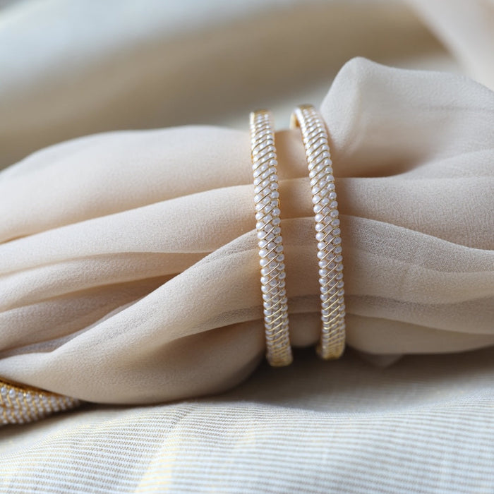Heritage gold plated white stone bangle HB62566