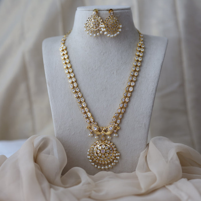 Heritage gold plated white stone long necklace with earrilgs HL9922