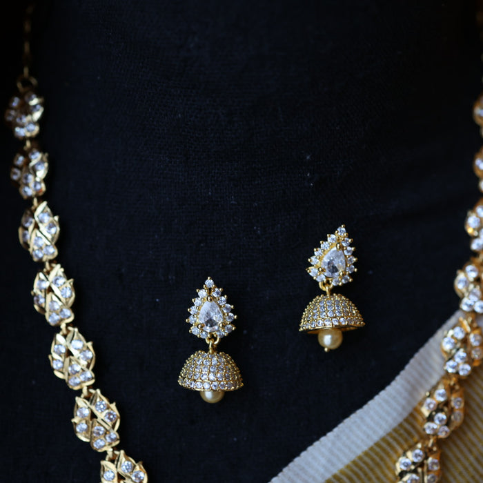 Heritage gold plated short necklace with earrings H2535