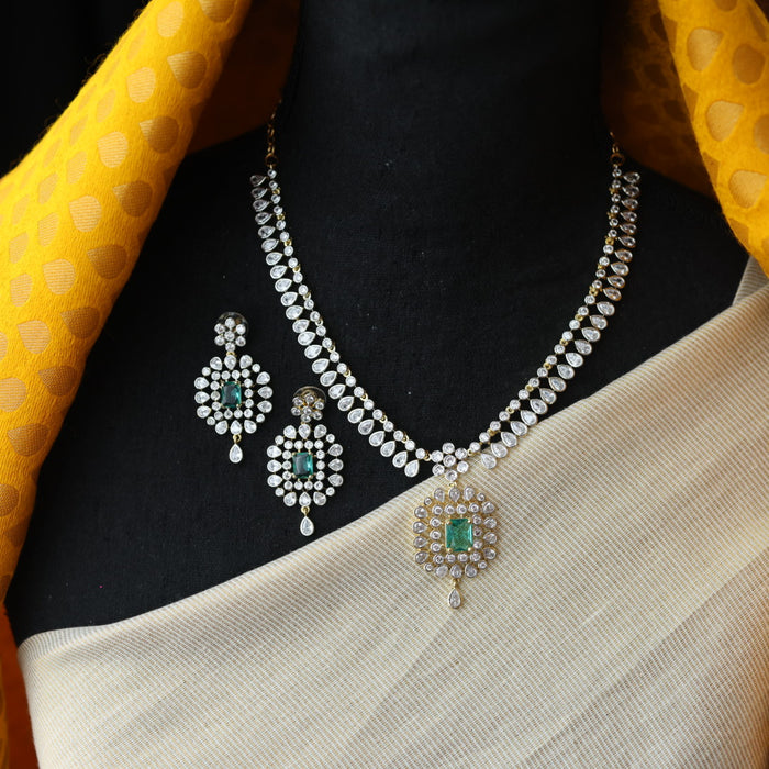 Heritage white stone short necklace with earrings H818
