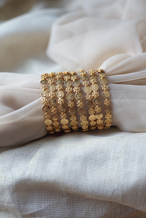 Heritage gold plated coin design bangle HB3554