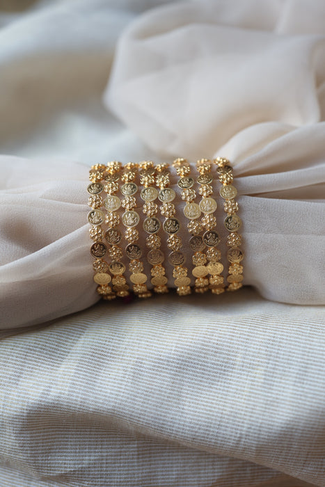 Heritage gold plated coin design bangle HB3554